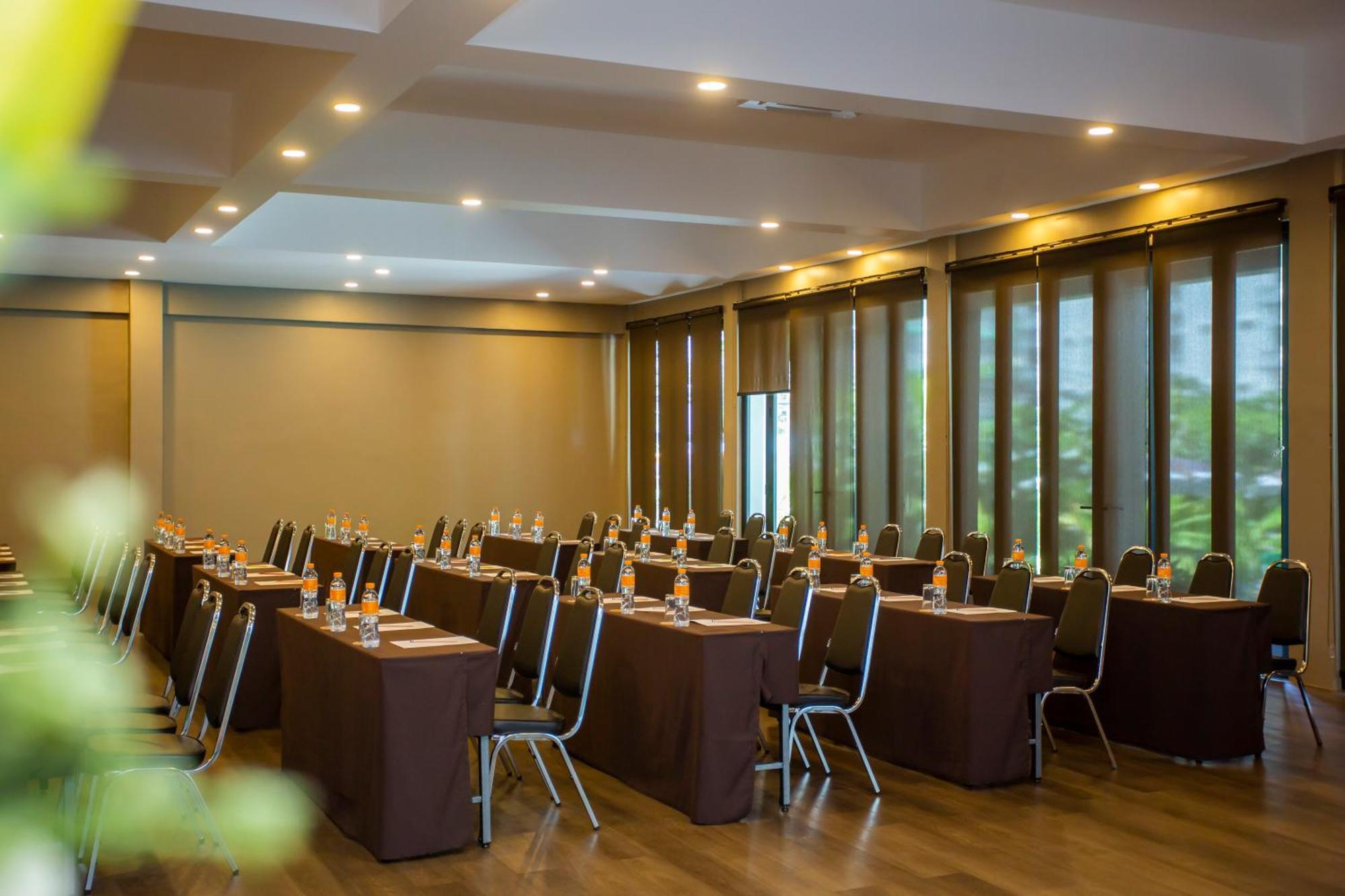 Sabai Inn Pattaya Bagian luar foto