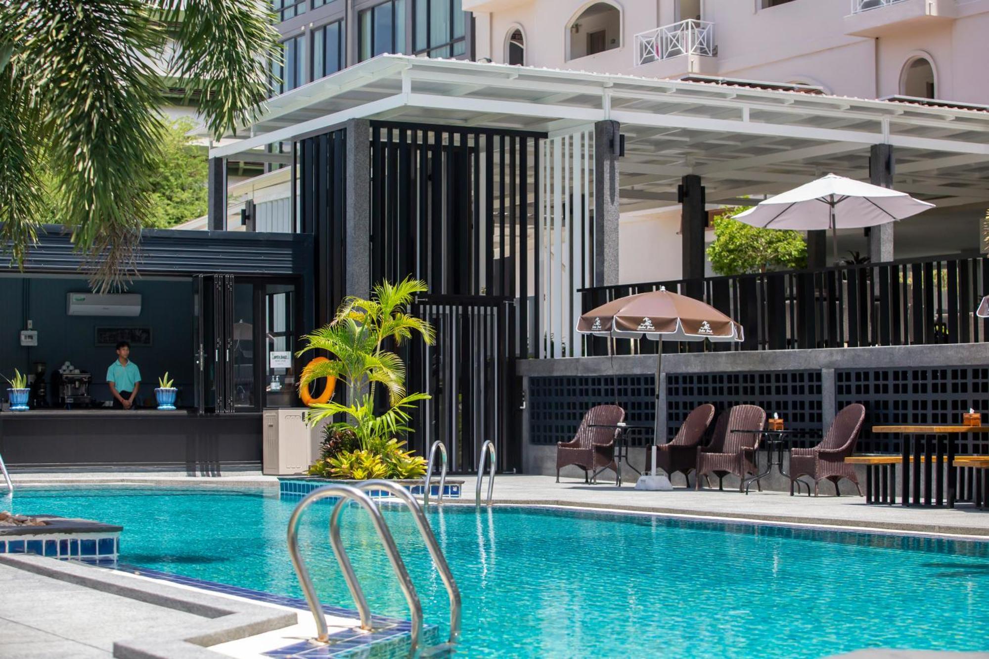 Sabai Inn Pattaya Bagian luar foto